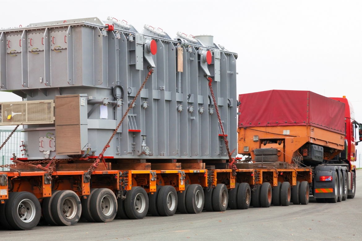 Imagem da galeria - Caminhão Prancha